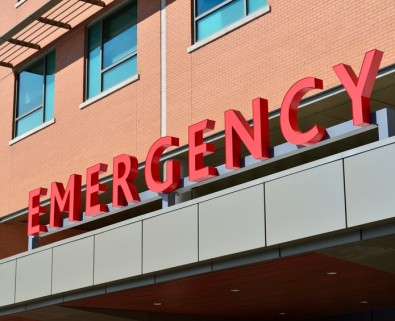 emergency sign, hospital entrance